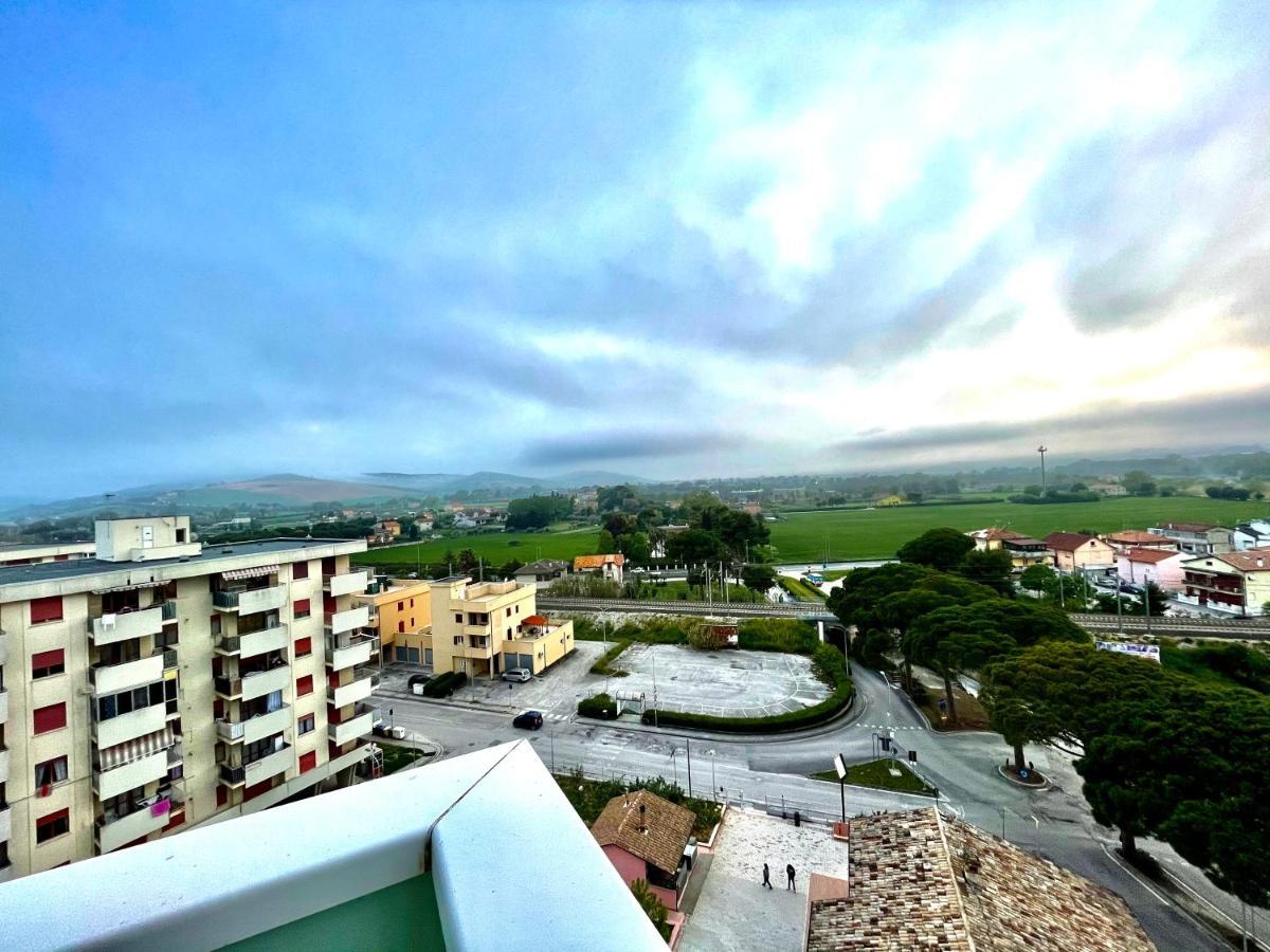 Oltre L'Orizzonte Apartment Fermo Luaran gambar